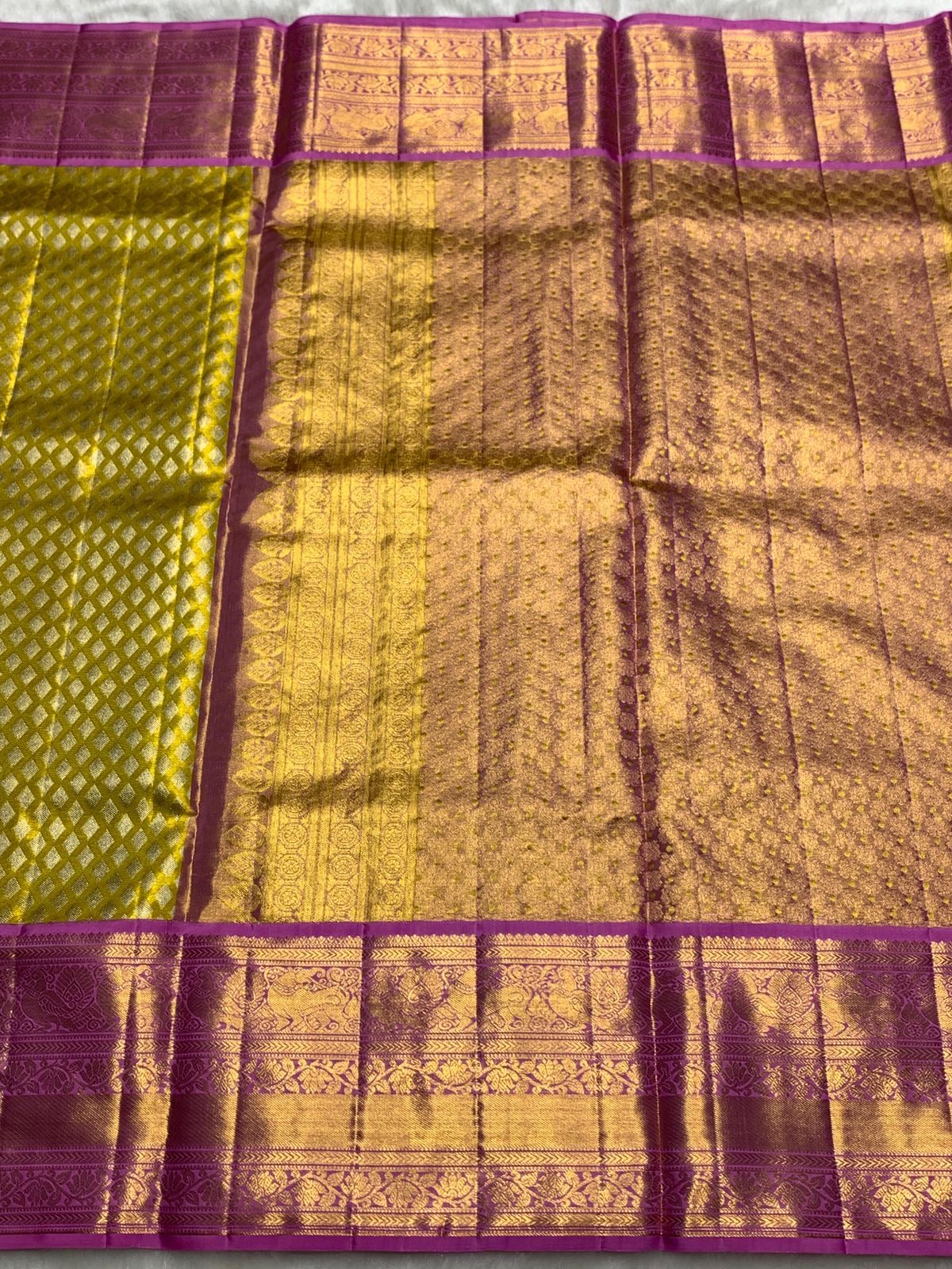 Classic Gold & Pinkish Purple 2gm Zari Bridal Elegance Kanchipuram Handloom Silk Saree SS25283