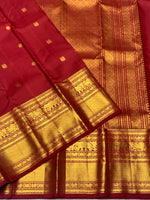 Load image into Gallery viewer, Classic Maroon Red 2gm Zari Bridal Elegance Kanchipuram Handloom Silk Saree SS28253
