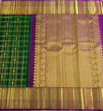 Load image into Gallery viewer, Classic Green &amp; Vadamalli Bridal Elegance Kanchipuram Handloom Silk Saree SS23587
