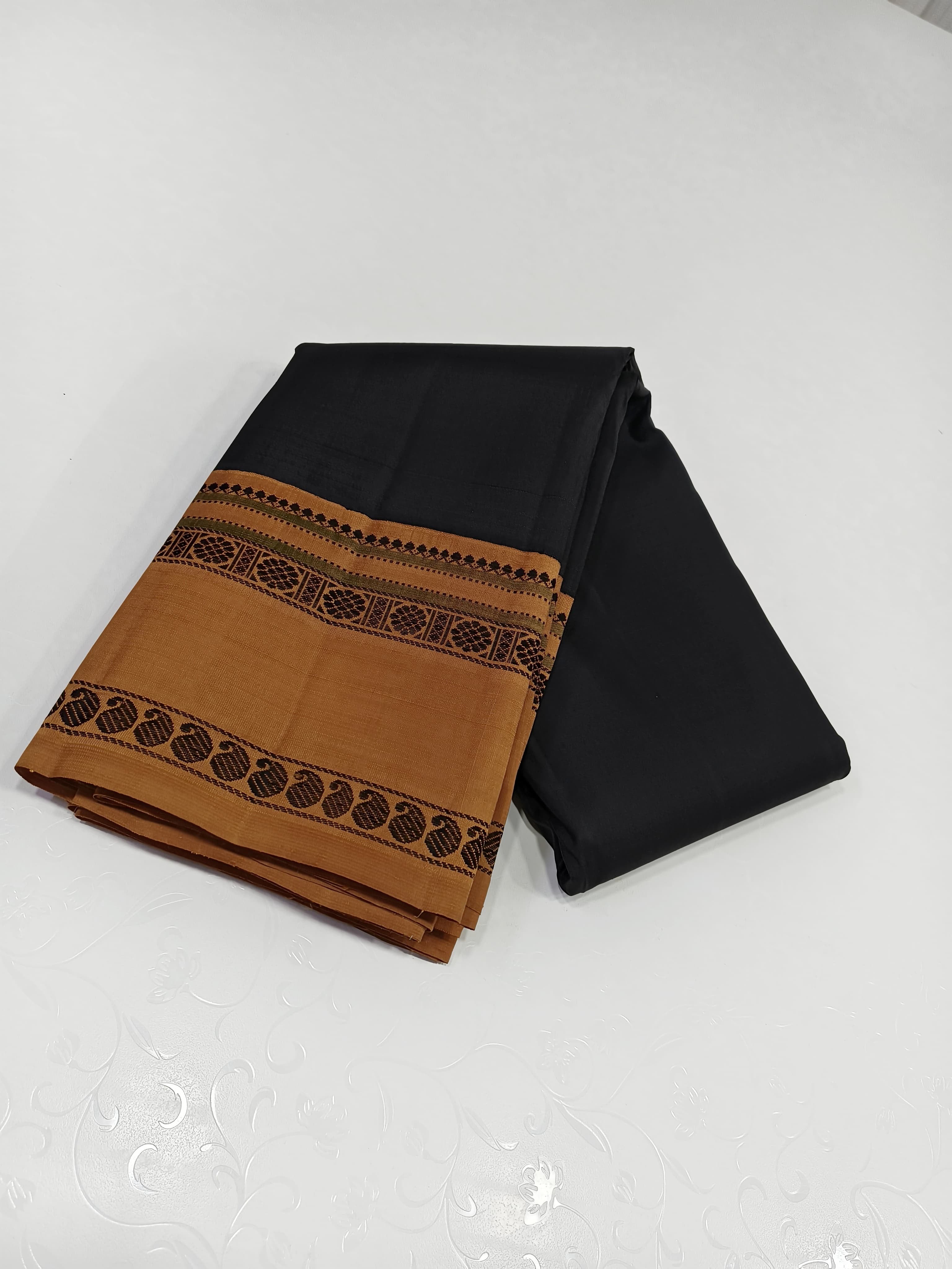 Classic Black thread work korvai Vintage Elegance Kanchipuram Handloom Silk Saree SS24711