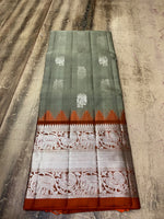Load image into Gallery viewer, Classic Fern Green &amp; Burnt Orange Elegance Kanchipuram Handloom Silk Saree SS28441

