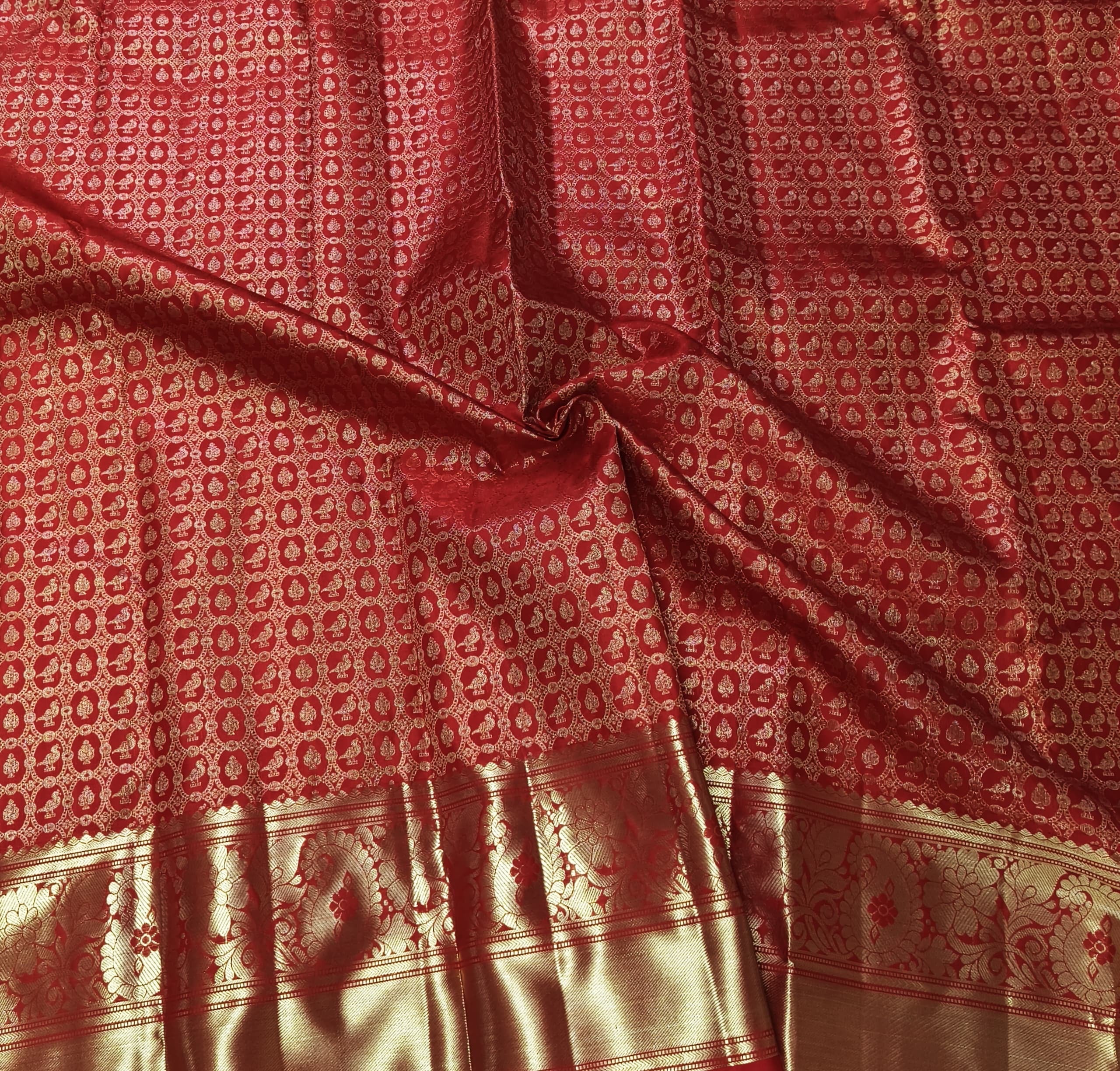 Classic Chilli Red 2gm Zari Elegance Kanchipuram Handloom Silk Saree SS25297