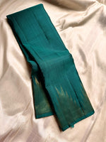 Load image into Gallery viewer, Classic Emerald Green Elegance Kanchipuram Handloom Silk Saree SS24851
