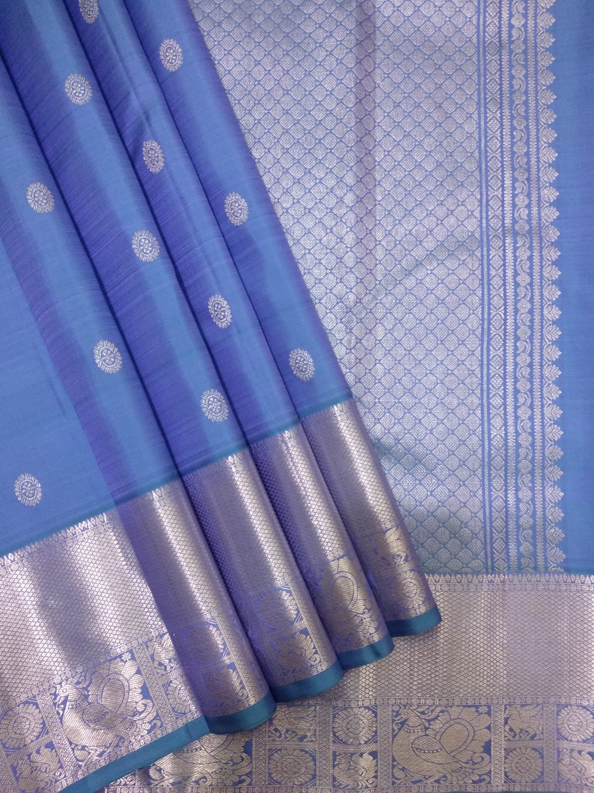 Classic Cornflower Blue Elegance Kanchipuram Handloom Silk Saree SS23479