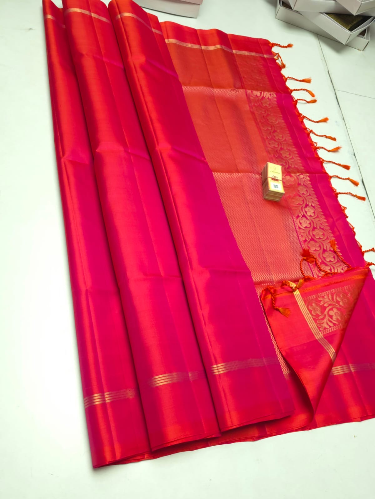 Classic Orange Pink Elegance Handloom Soft Silk Saree SS25242