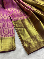 Load image into Gallery viewer, Classic Creamy Pink &amp; Mahogany Red 2gm Zari Kanchipuram Handloom Silk Saree SS26004
