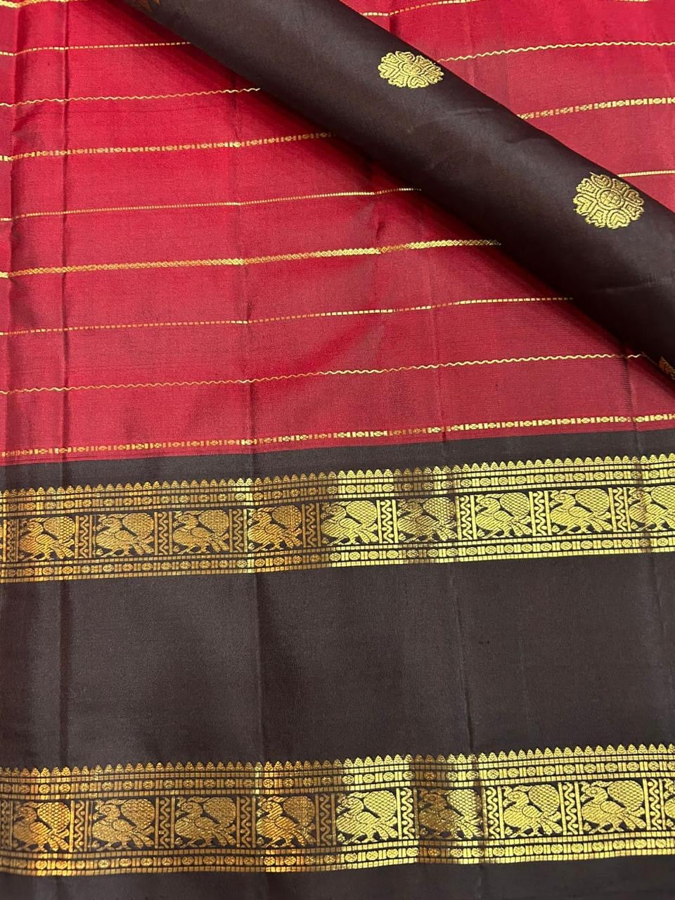 Classic Barn Red & Dark Brown Chocolate 2gm Zari Kanchipuram Handloom Silk Saree SS25837