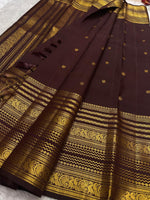 Load image into Gallery viewer, Classic Espresso Bridal Elegance Kanchipuram Handloom Silk Saree SS26960
