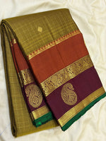 Load image into Gallery viewer, Classic Shimmer Gold &amp; Plum 2gm Zari Oosi Checks Elegance Kanchipuram Handloom Silk Saree SS27639
