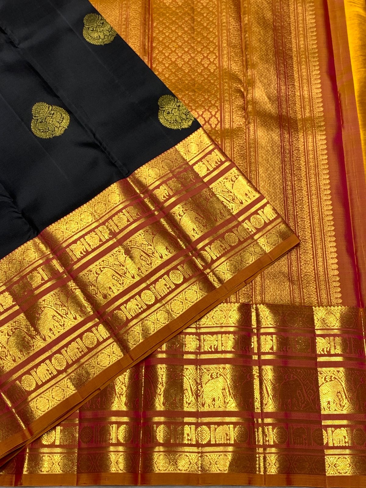 Classic Charcoal Black & Mustard 2gm Zari Kanchipuram Handloom Silk Saree SS25829