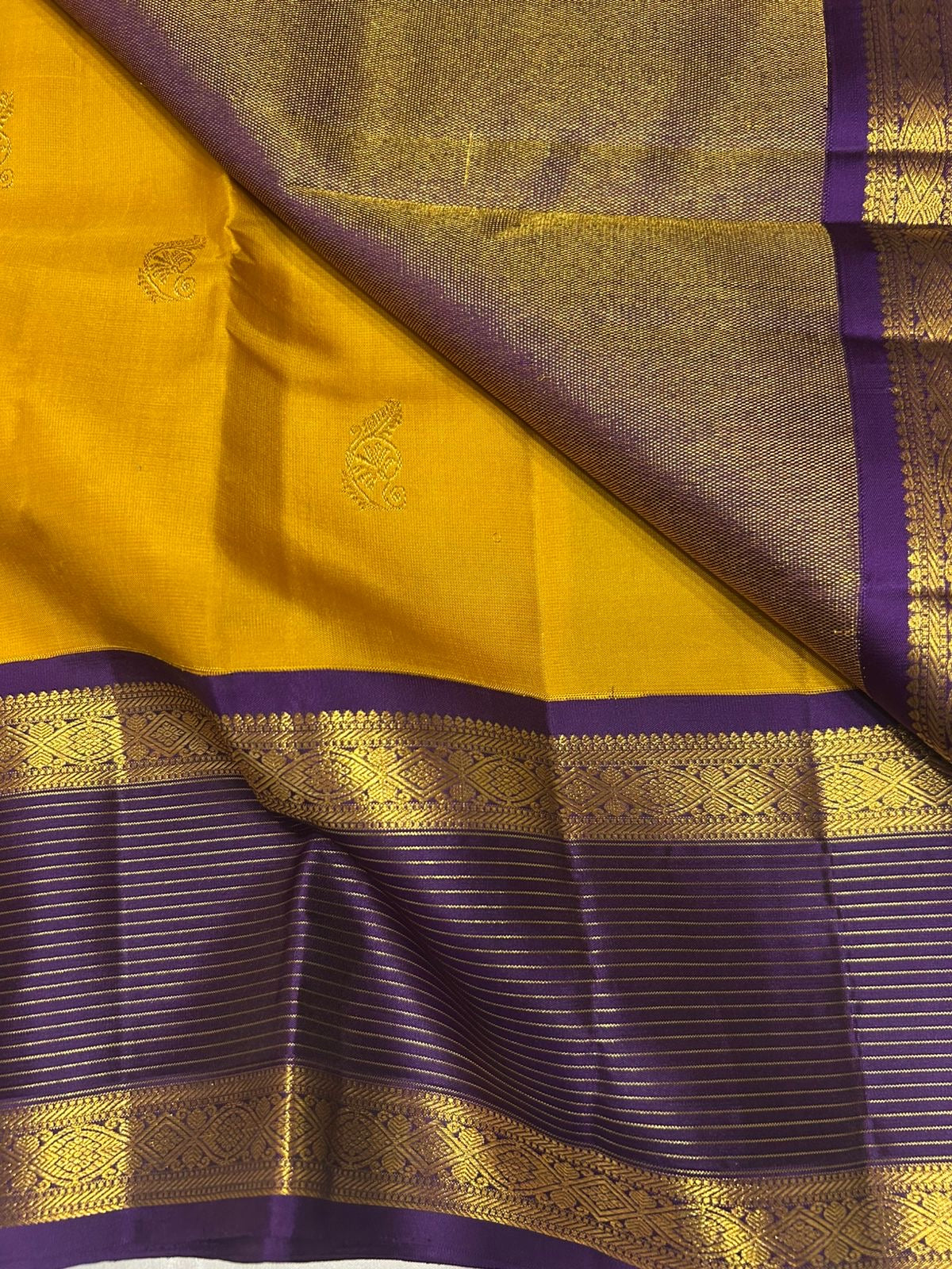 Classic Mango Yellow & Vadamalli Purple  2gm Zari Kanchipuram Handloom Silk Saree SS25840