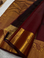 Load image into Gallery viewer, Classic Brown Bridal Elegance Kanchipuram Handloom Silk Saree SS22761
