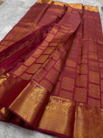 Load image into Gallery viewer, Classic Berry Plum Pink Bridal Elegance Kanchipuram Handloom Silk Saree SS26224
