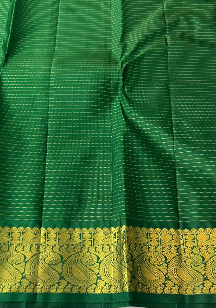 Classic Lilac & Deep Green 2gm Zari Elegance Kanchipuram Handloom Silk Saree SS24815