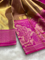 Load image into Gallery viewer, Classic Gold &amp; Glow Purple Elegance Kanchipuram Handloom Silk Saree SS25435
