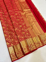 Load image into Gallery viewer, Classic Chilli Red Elegance Kanchipuram Handloom Silk Saree SS24696
