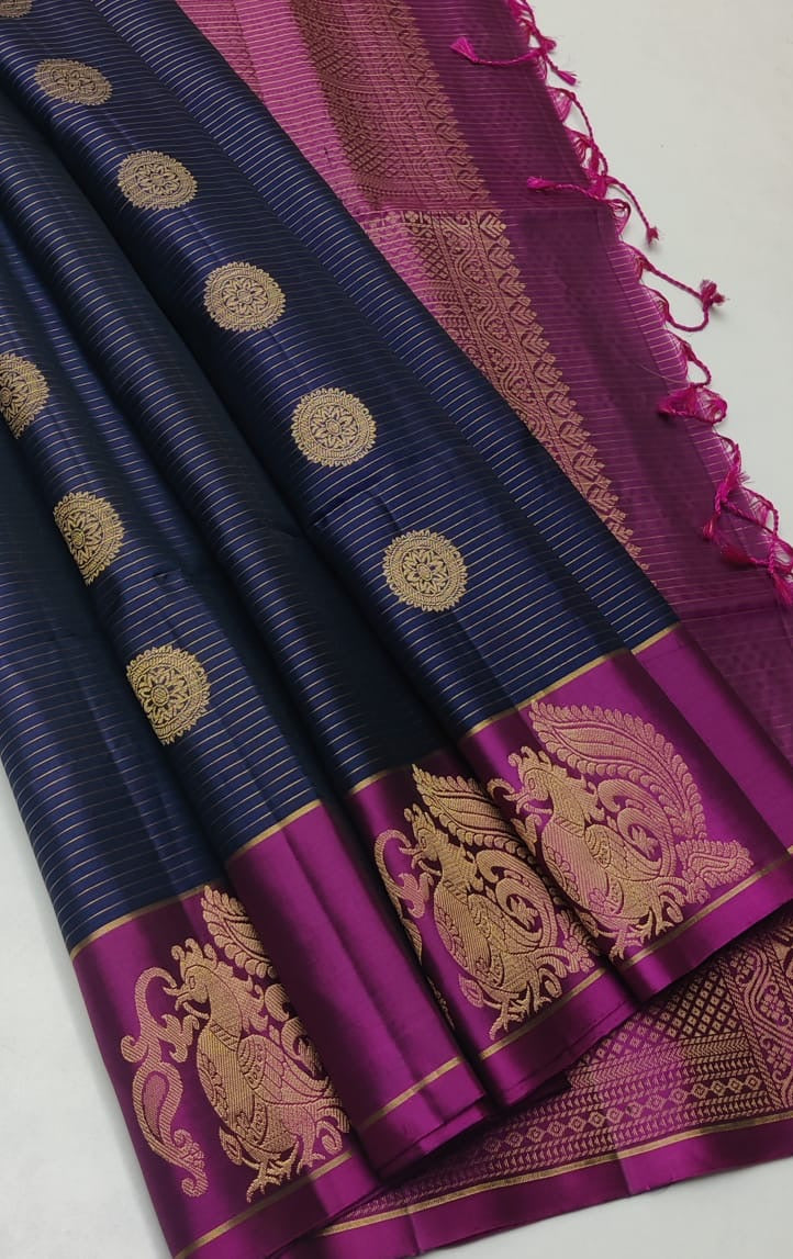 Classic Navy Blue & Wine Red Elegance Handloom Soft Silk Saree SS25537