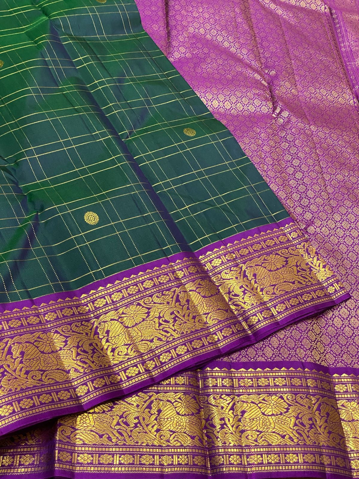 Classic Peacock Green & Fuchsia Pink 2gm Zari Vaira Oosi Elegance Kanchipuram Handloom Silk Saree SS25325