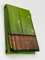 Load image into Gallery viewer, Classic Spring Green &amp; Deep Fuchsia Pink 2gm Zari Elegance Kanchipuram Handloom Silk Saree SS23755
