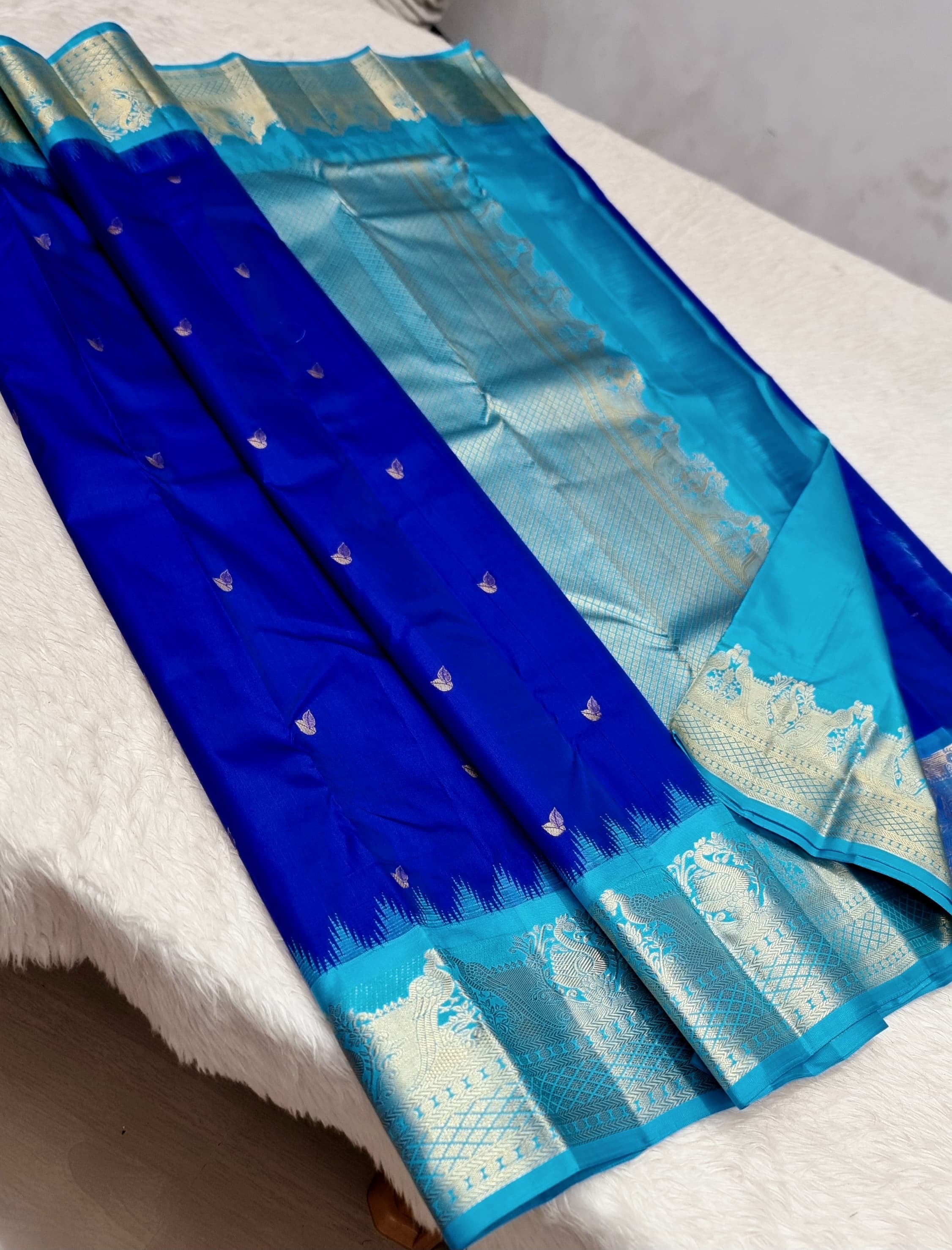 Classic Royal Blue & Sky Blue 1gm Zari Kanchipuram Handloom Silk Saree SS25683