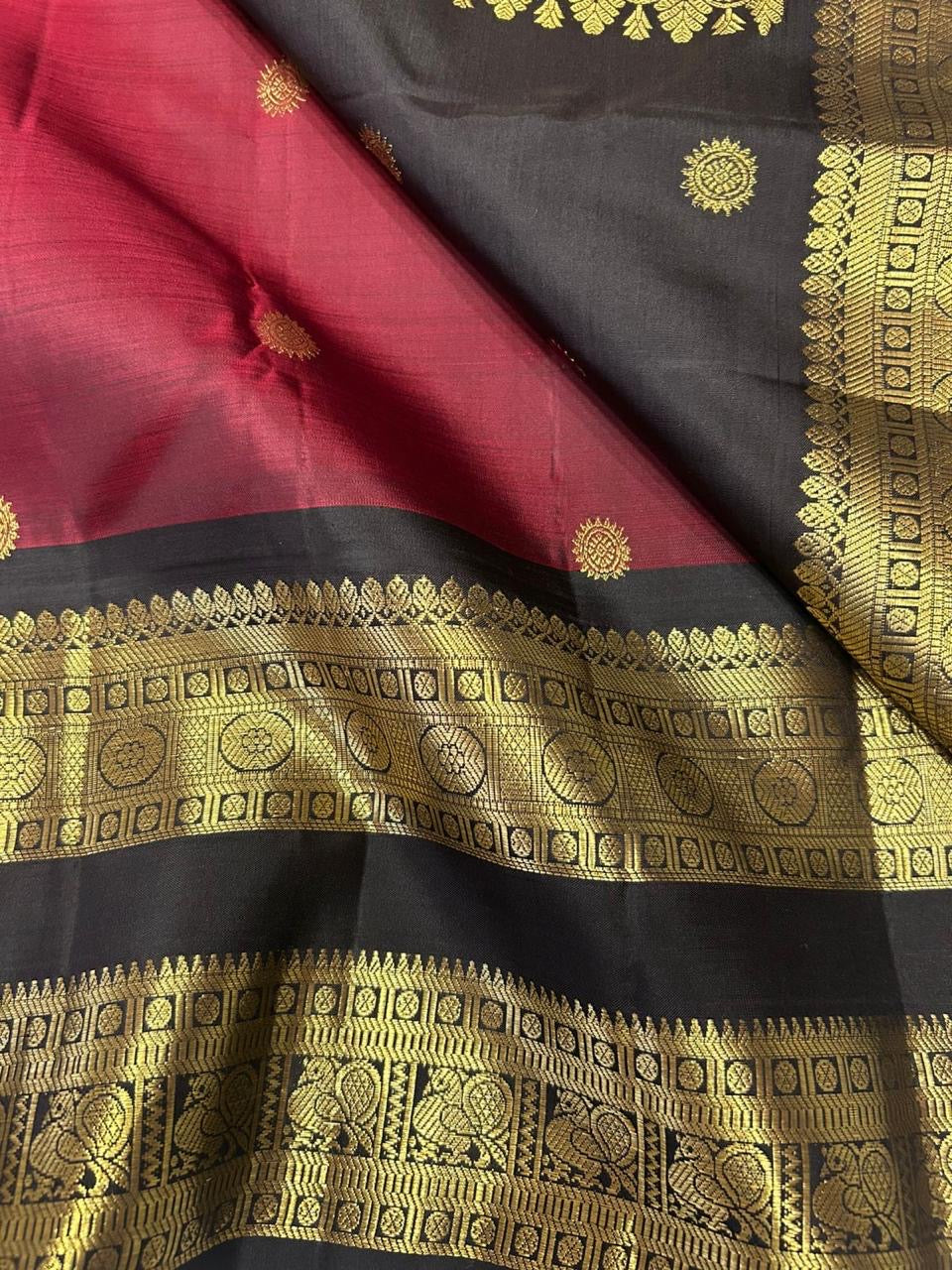 Classic Maroon & Brown 2gm Zari Kanchipuram Handloom Silk Saree SS25950