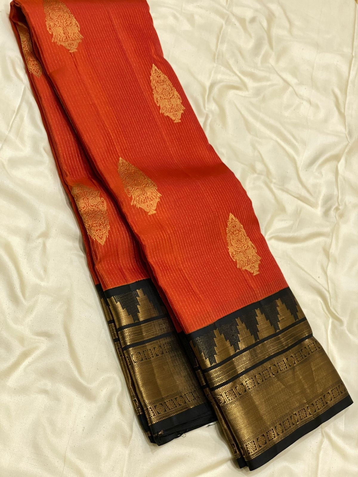 Classic Brick Orange & Charcoal Black 2gm Zari Elegance Kanchipuram Handloom Silk Saree SS24604