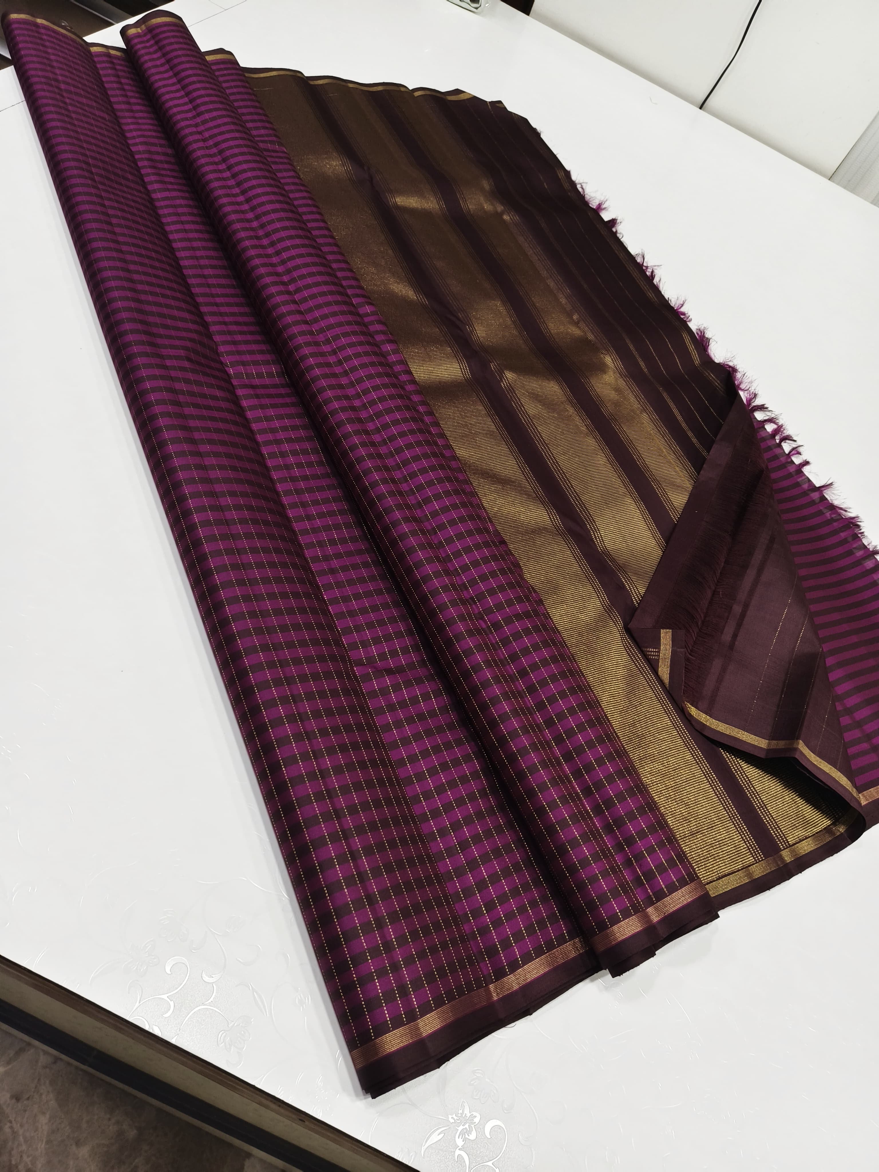 Classic Wine Red & Dark Chocolate 2gm Zari Kanchipuram Handloom Silk Saree SS25916