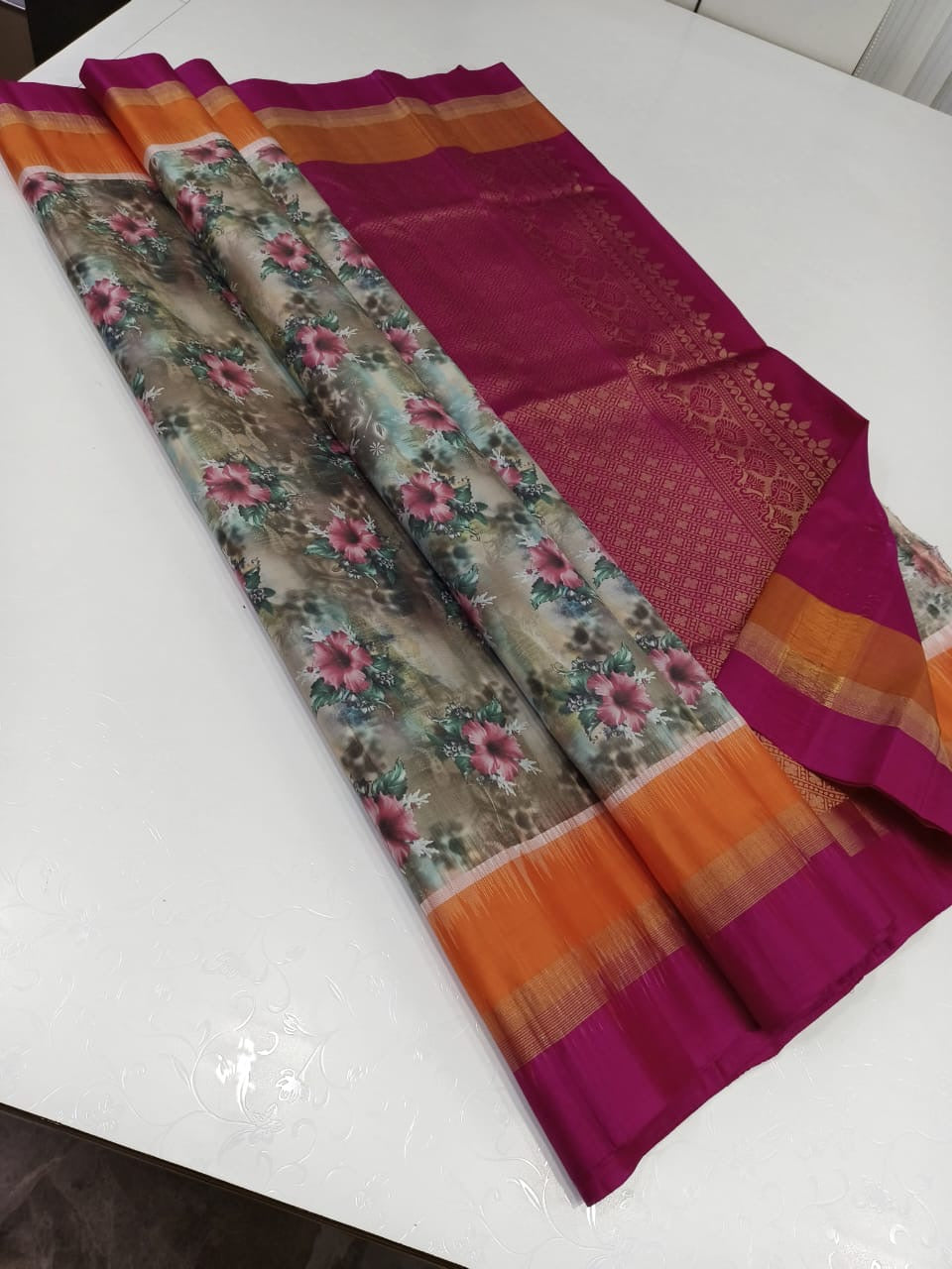 Classic Floral Grey & Deep Pink 1gm Zari Elegance Kanchipuram Handloom Silk Saree SS25312