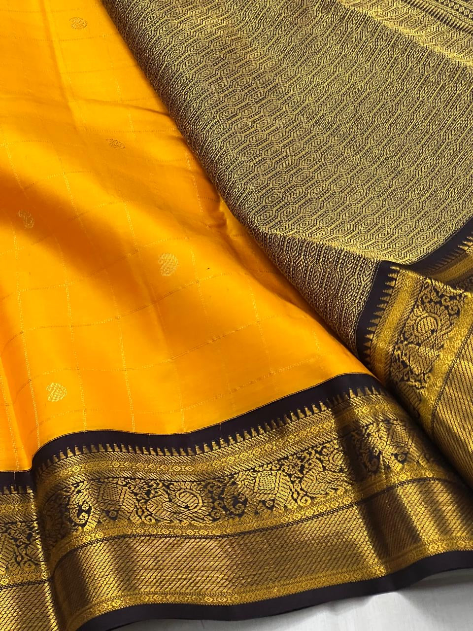 Classic Golden Yellow & Plum 2gm Zari Kanchipuram Handloom Silk Saree SS26013