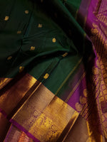 Load image into Gallery viewer, Classic Bottle Green &amp; Dark Pink 2gm Zari Korvai Elegance Kanchipuram Handloom Silk Saree SS28300
