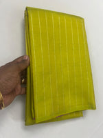 Load image into Gallery viewer, Classic Olive Green &amp; Baby Pink 2gm Zari Elegance Kanchipuram Handloom Silk Saree SS27216

