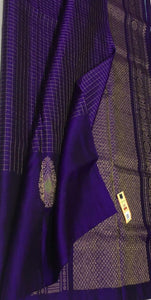 Classic Violet Elegance Handloom Soft Silk Saree SS22337