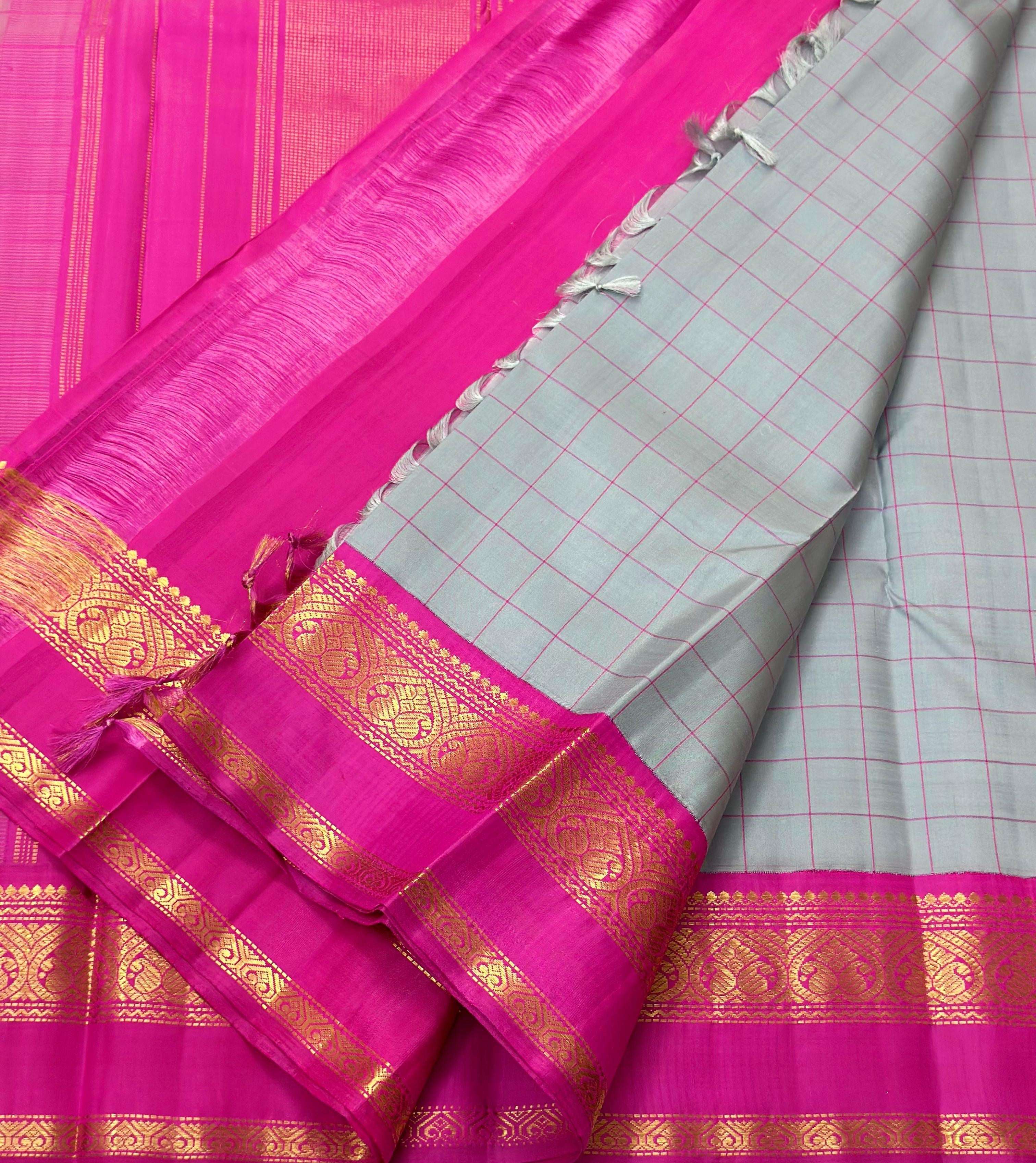 Classic Grey & Deep Pink 2gm Zari Elegance Kanchipuram Handloom Silk Saree SS23550