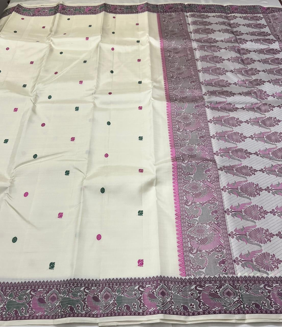 Classic Butter Cream Kanchipuram Handloom Silk Saree SS25894