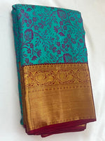 Load image into Gallery viewer, Classic Sea Green &amp; Chilli Red 2gm Zari Elegance Kanchipuram Handloom Silk Saree SS27353
