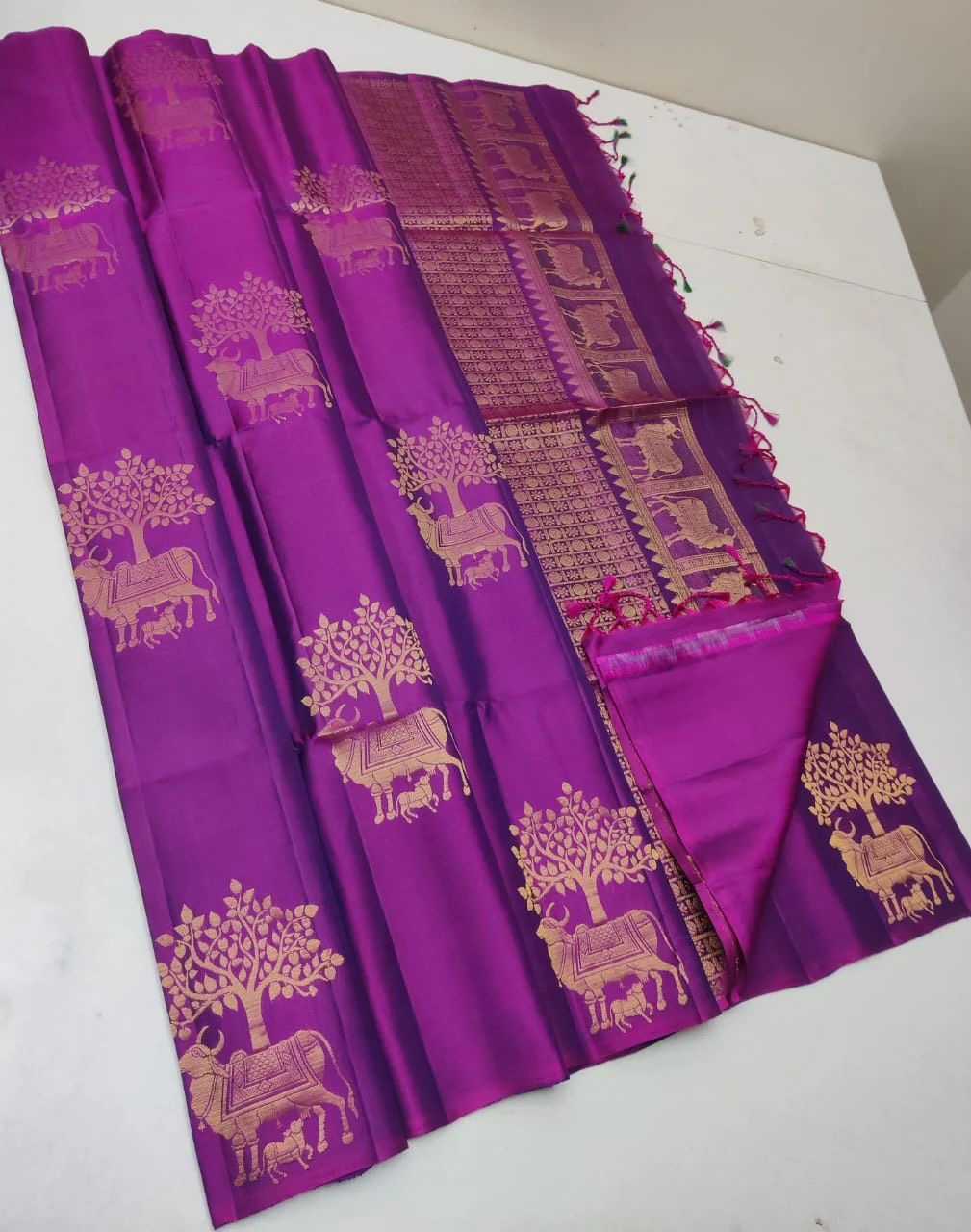 Classic Fuchsia Purple Elegance Handloom Soft Silk Saree SS25428
