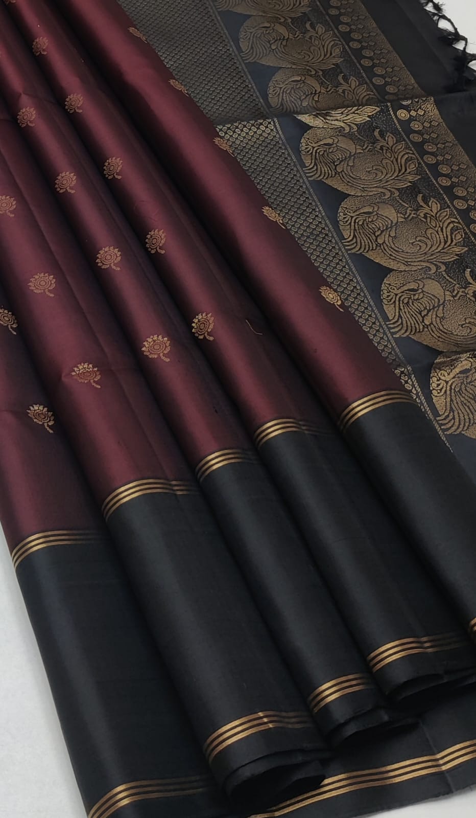 Classic Dark Chocolate & Slate Black Double Warp Elegance Handloom Soft Silk Saree SS26674