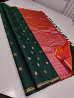 Load image into Gallery viewer, Classic Bottle Green &amp; Orange Pink 1gm Zari Elegance Kanchipuram Handloom Silk Saree SS16445
