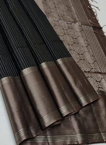 Charcoal Black & Cocoa Cream Double Warp Elegance Kanchipuram Handloom Soft Silk Saree SS17049