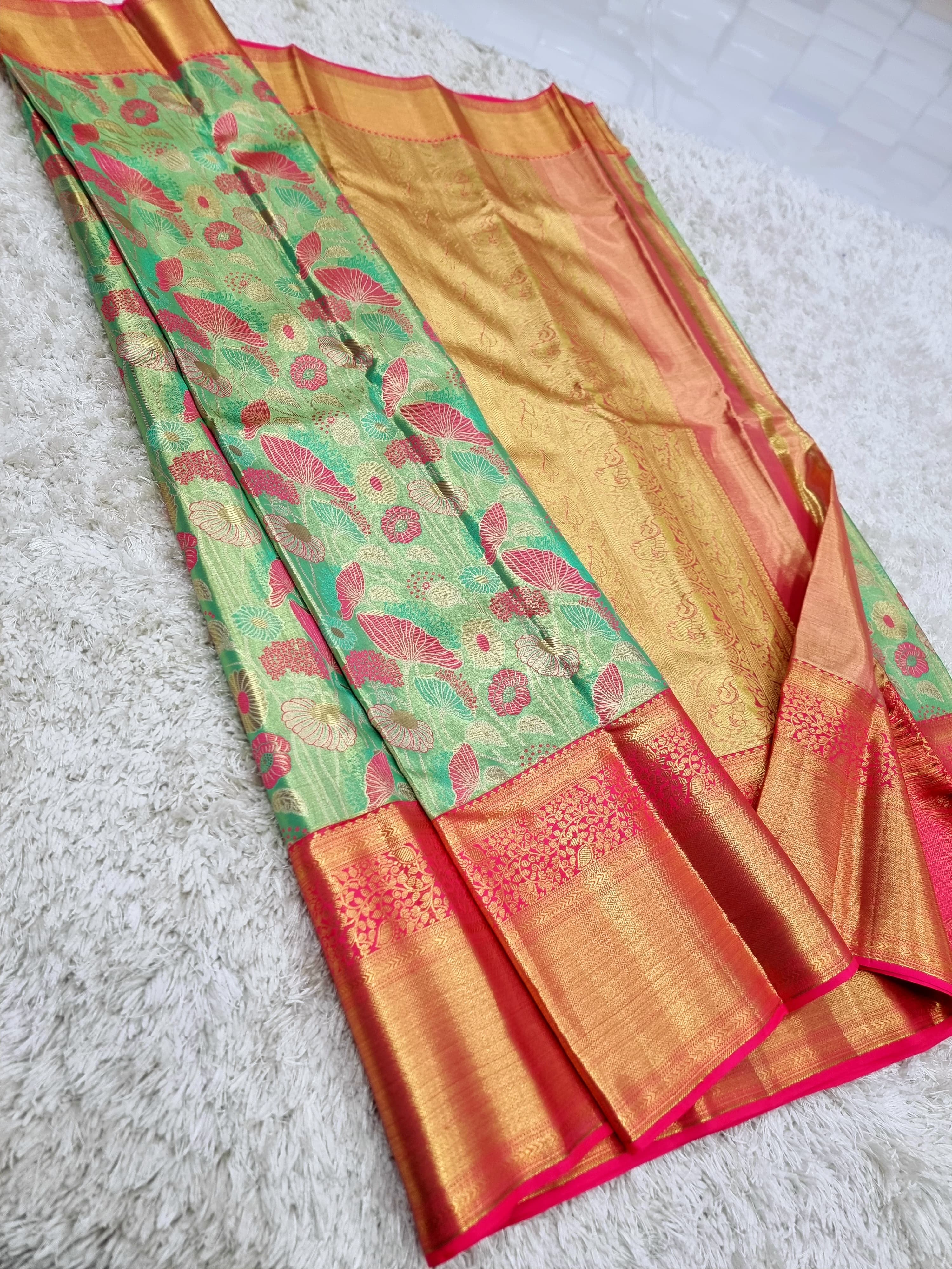 Glow Pastel Green & Glow Rose Mushroom Designed 2gm Zari Bridal Elegance Kanchipuram Handloom Silk Saree SS17122