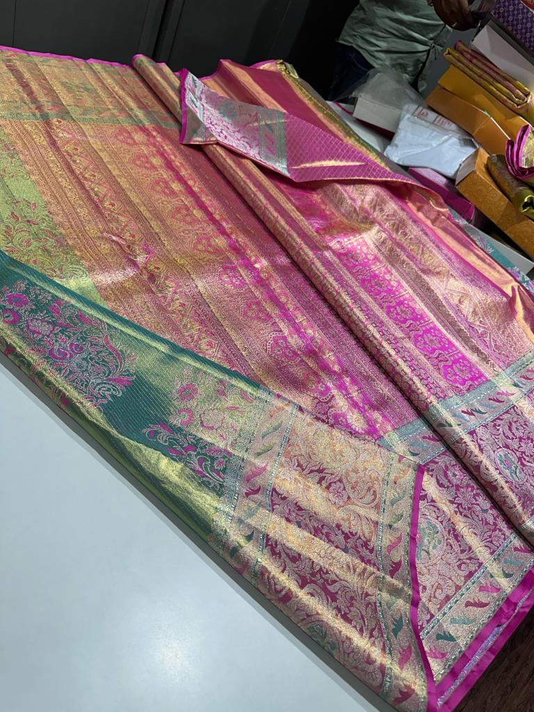 Golden Pastel Green & Fuchsia Pink 2gm Zari Tissue Bridal Elegance Kanchipuram Handloom Silk Saree SS17128