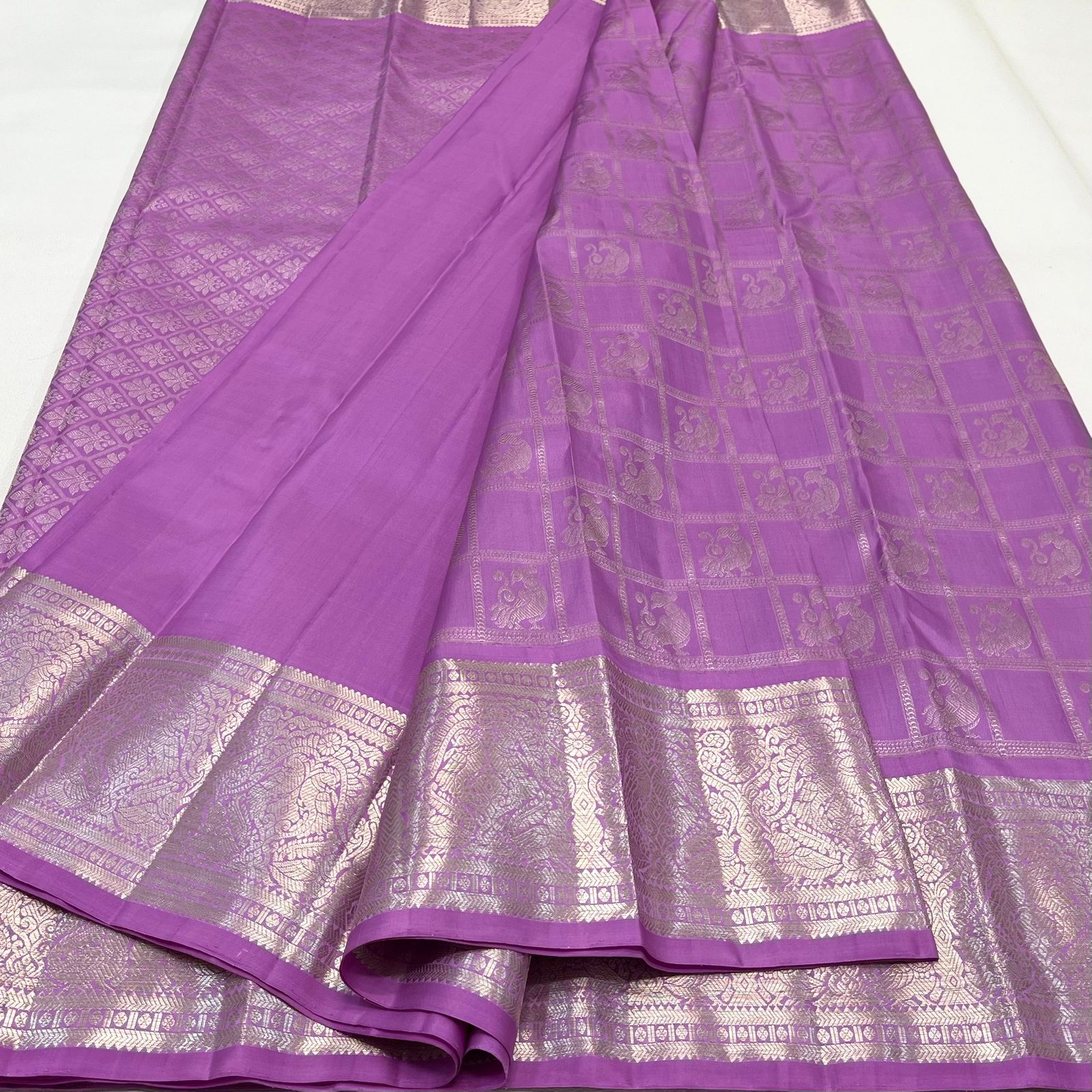 Classic Lilac Lavender 2gm Zari Elegance Kanchipuram Handloom Silk Saree SS17135