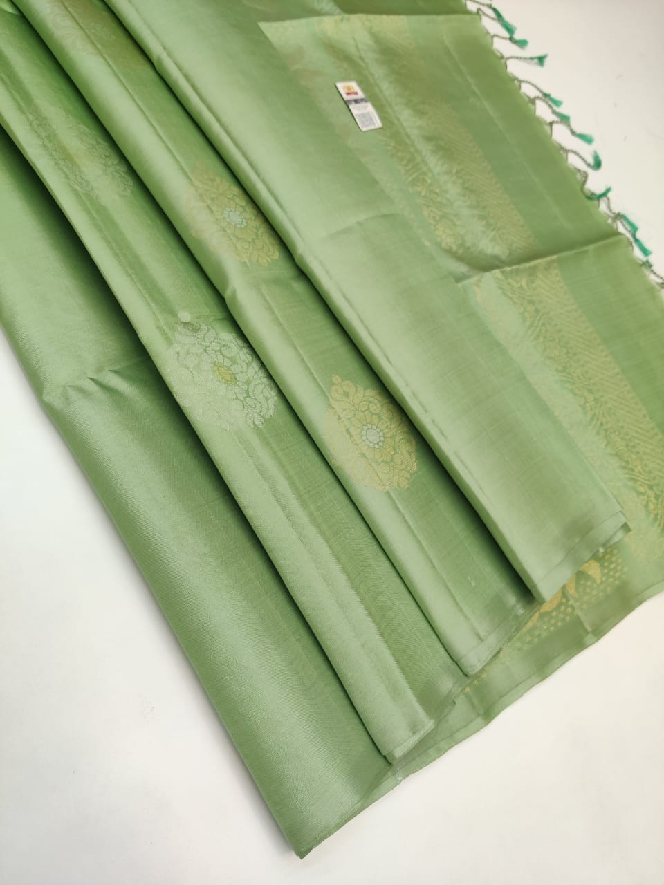 Pastel Light Green Double Warp Elegance Kanchipuram Handloom Soft Silk Saree SS17154