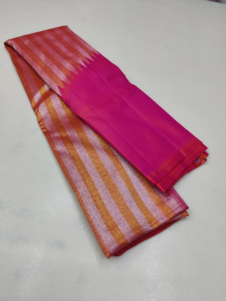 Dark Cerise Pink Rising Border 2gm Zari Elegance Kanchipuram Handloom Silk Saree SS17161