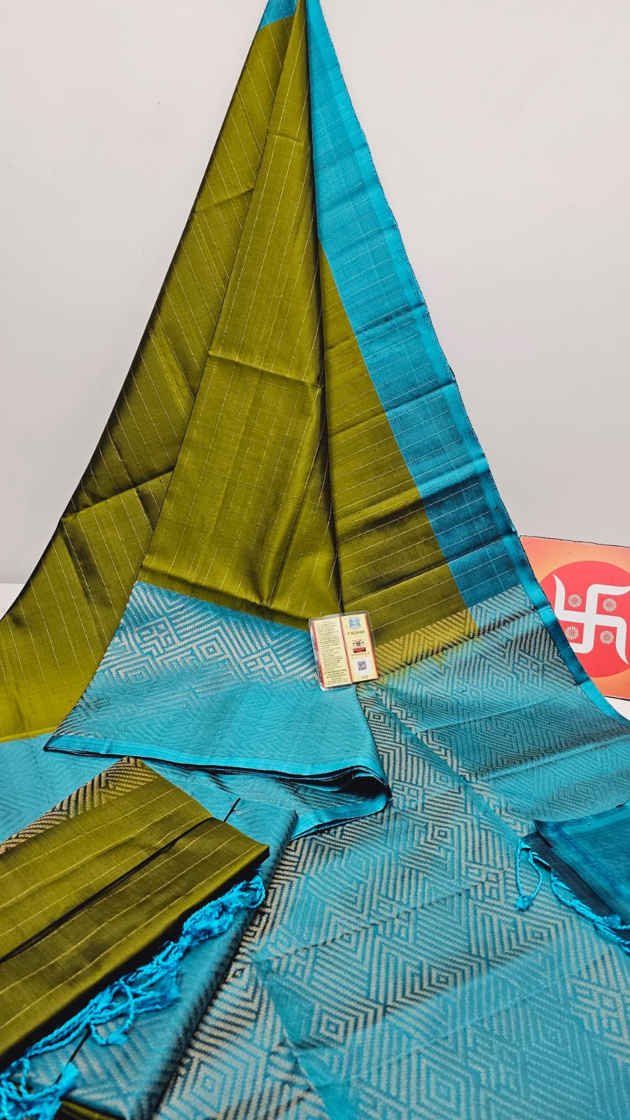 Olive Green & Blue Sorbet Double Warp Elegance Kanchipuram Handloom Soft Silk Saree SS17166