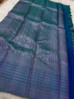 Load image into Gallery viewer, Peacock Blue Dual Toned 2gm Zari Bridal Elegance Kanchipuram Handloom Silk Saree SS17583
