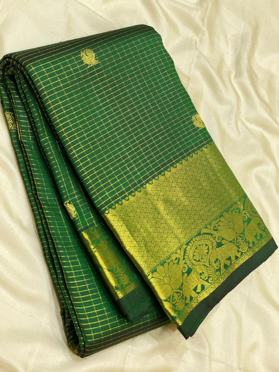 Classic Forest Green 2gm Zari Vaira Oosi Elegance Kanchipuram Handloom Silk Saree SS24614