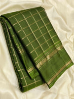 Load image into Gallery viewer, Classic Olive Green 2gm Zari Elegance Kanchipuram Handloom Silk Saree SS24609
