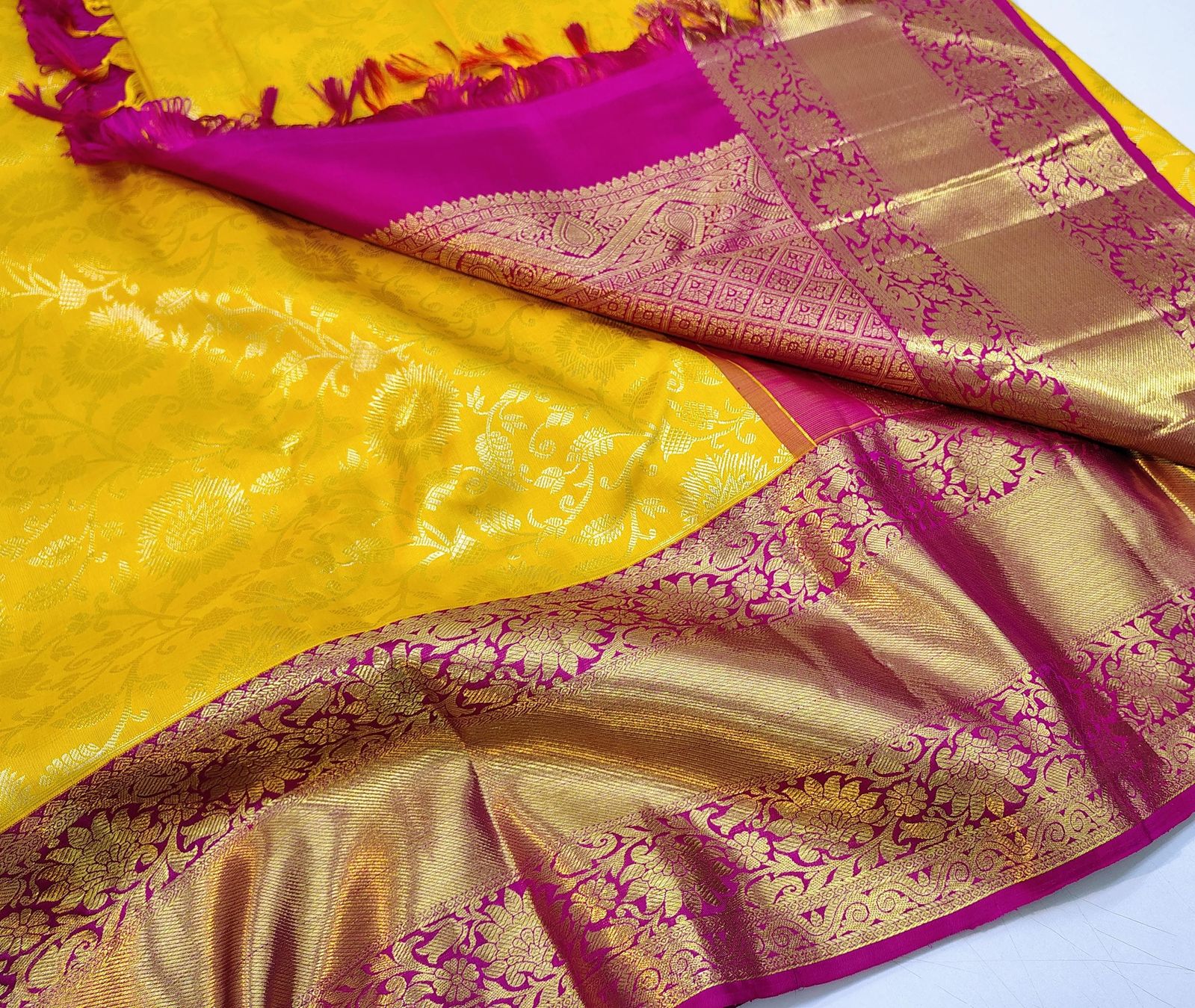 Classic Golden Yellow & Deep Pink 2gm Silver Zari Elegance Kanchipuram Handloom Silk Saree SS24597