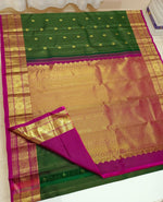 Load image into Gallery viewer, Classic Bottle Green &amp; Magenta 2gm Zari Vaira Oosi Elegance Kanchipuram Handloom Silk Saree SS24596
